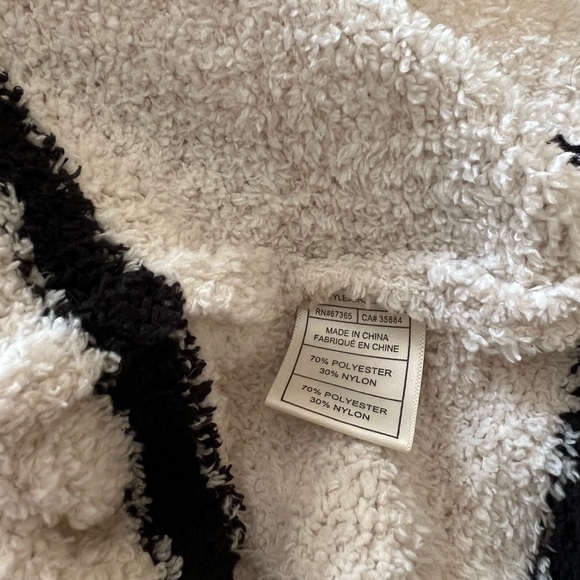 Soft sweater by BB Dakota - Picture 5 of 5